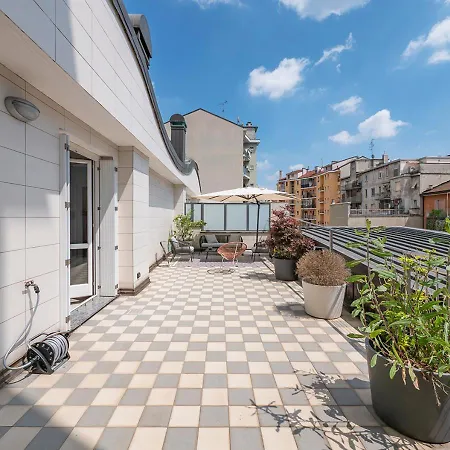 Attico A Milano - 2 Terrazzi E Netflix Apartment Exterior photo