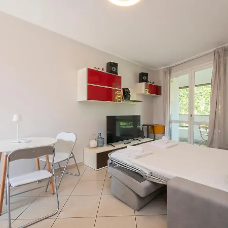Attico A Milano - 2 Terrazzi E Netflix Apartment Exterior photo